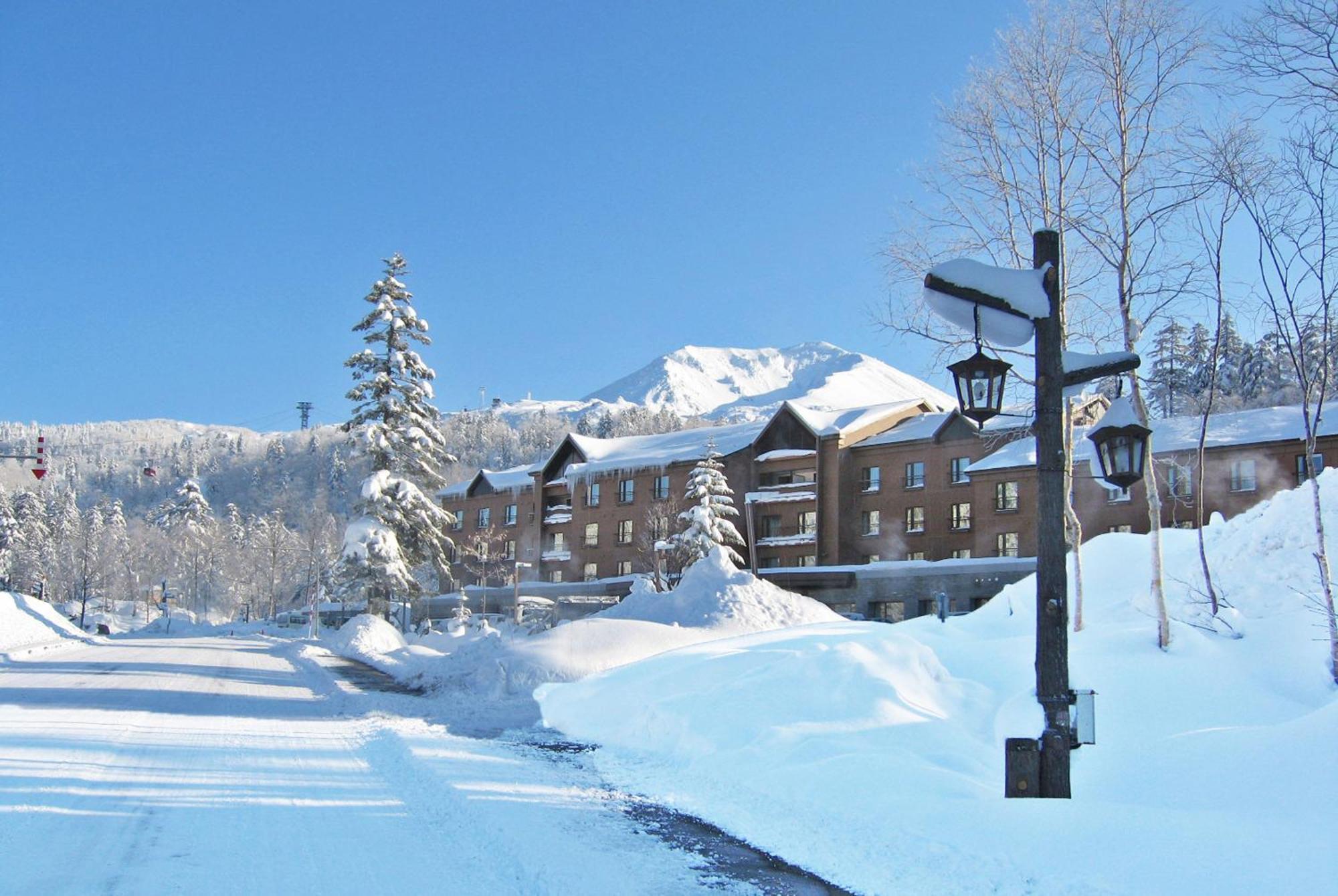 Higashikawa Asahidake Onsen Hotel Bear Monte Exterior photo